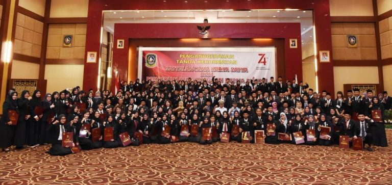 287 ASN Pemprov Kepri Terima Satyalancana Karya Satya