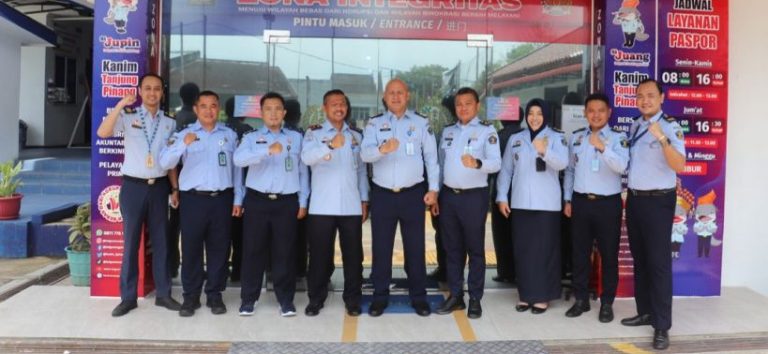 WhatsApp-Image-2022-10-18-at-15.02.08-819x1024