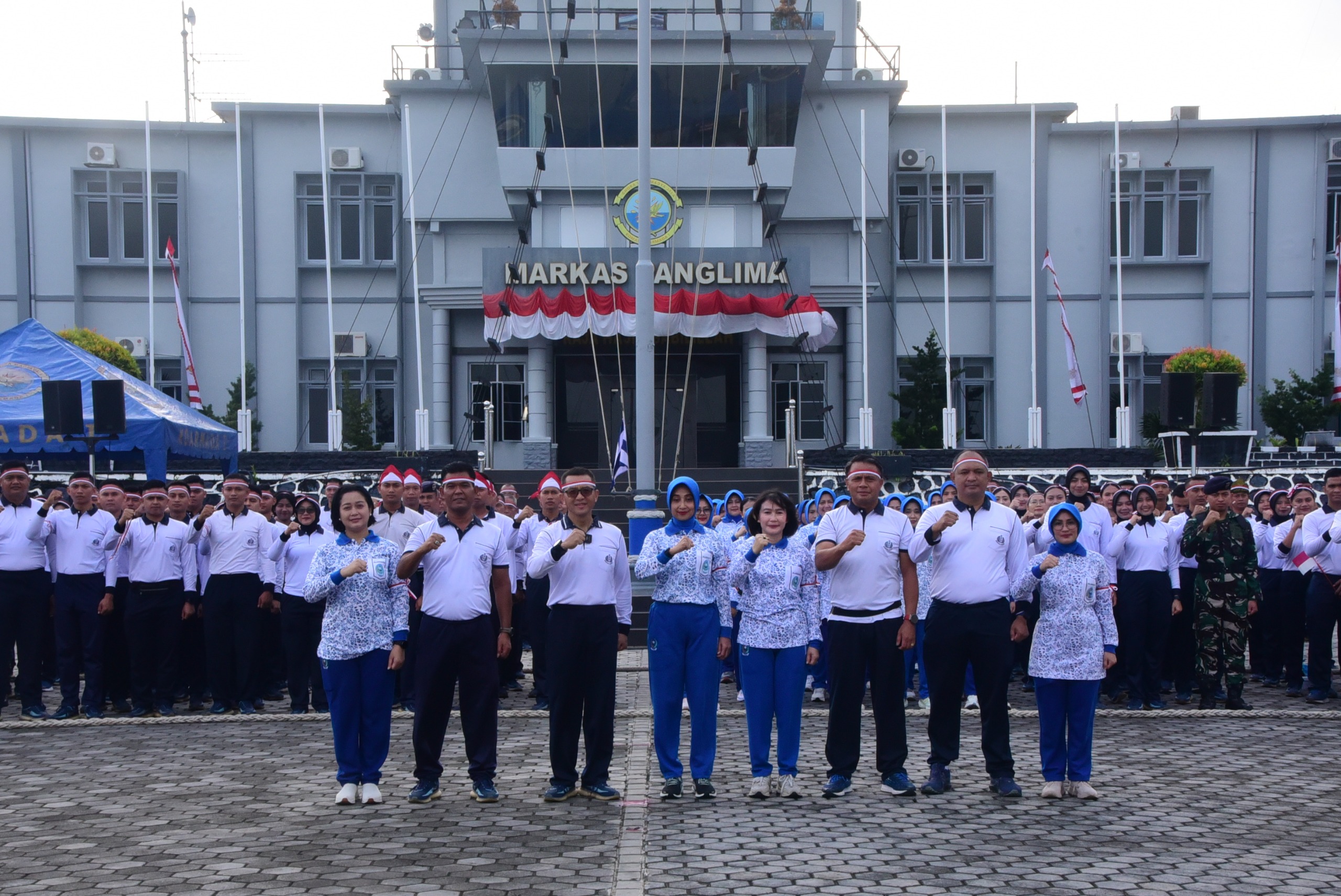 Prajurit dan PNS Koarmada I Semarakkan HUT RI ke-81