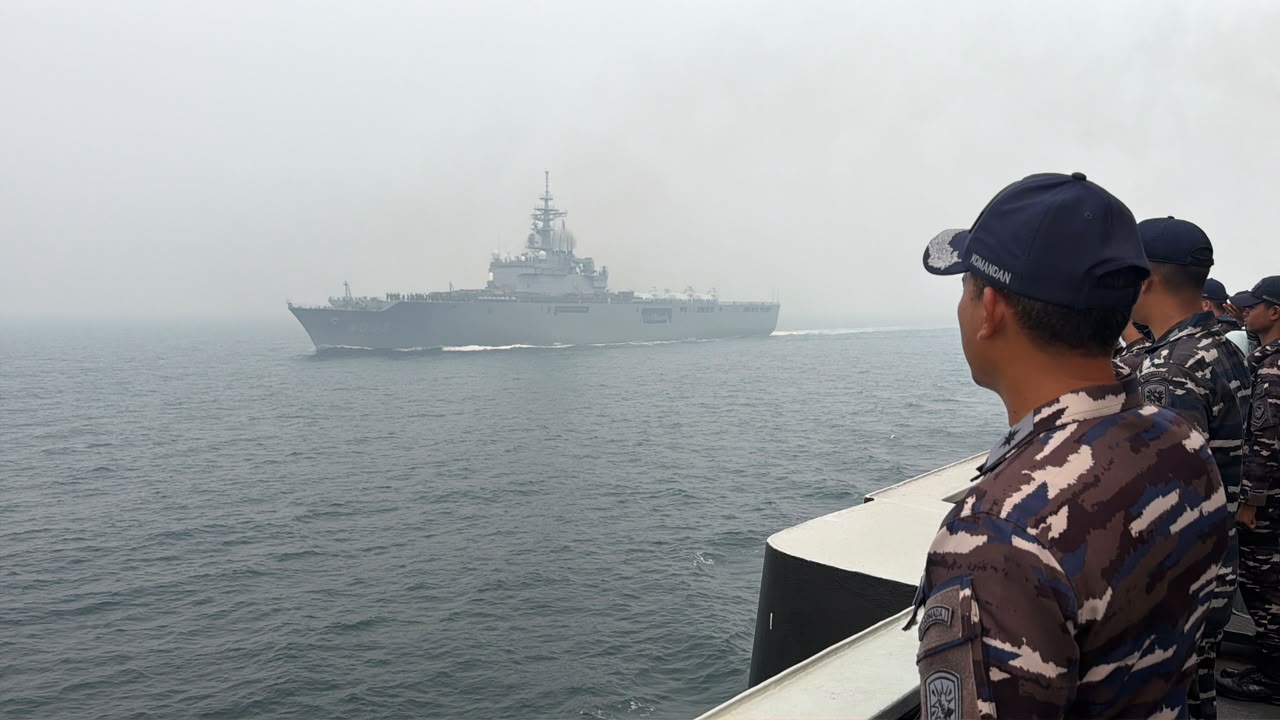 KRI John Lie-358 dan JS Kunisaki-4003 Perkuat Kerja Sama Maritim lewat Passex