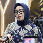 Wakil_Ketua_Komisi_IX_DPR_RI_Putih_Sari__usai_Rapat_Pleno_Badan_Legislasi__Baleg__DPR_RI__di_Gedung_20260827083258